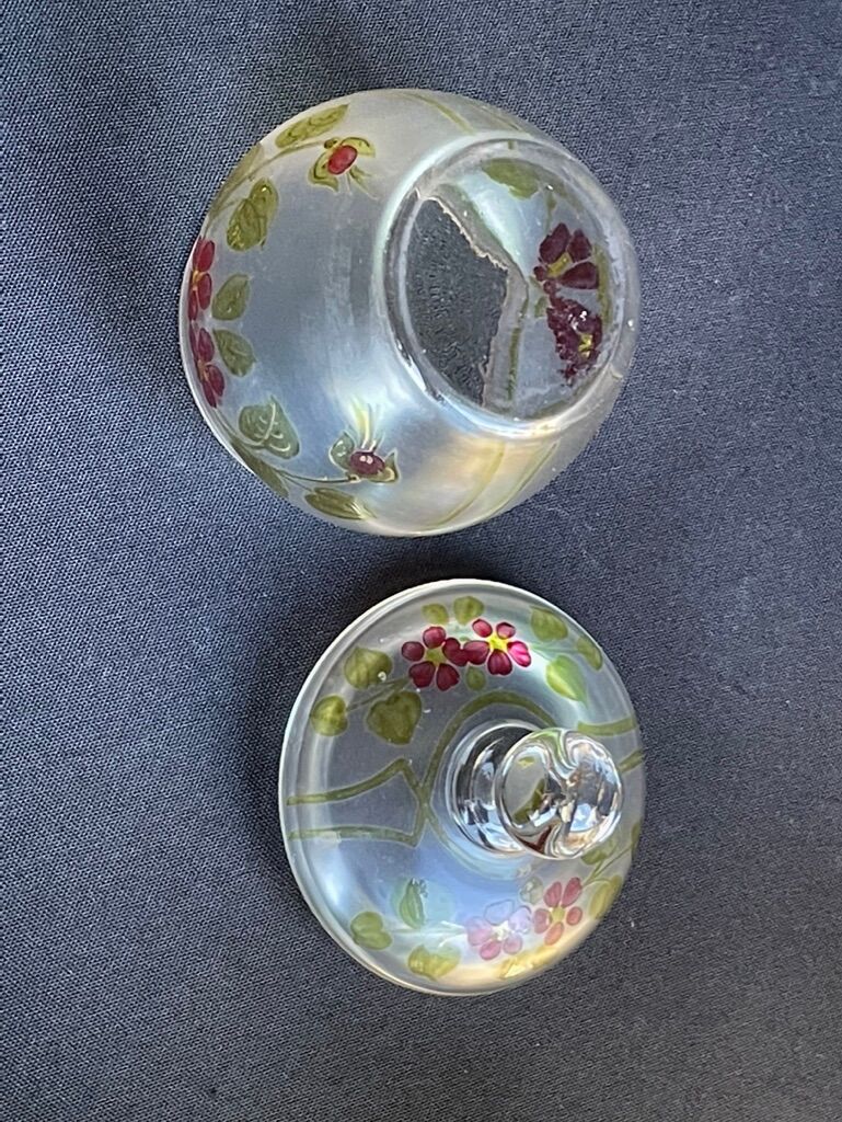 Non-selfish night service - art nouveau - hand-decorated satin blown crystal