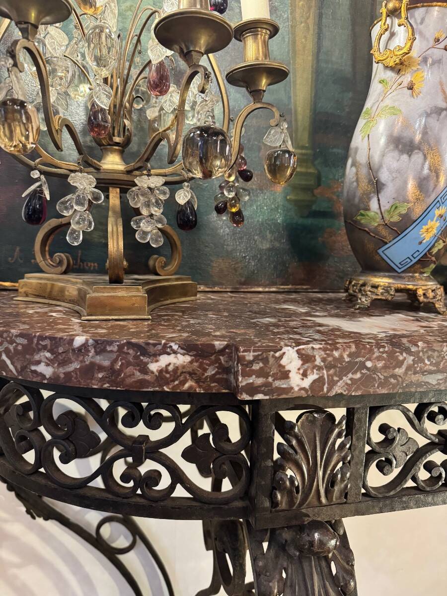 Console en fer forgé d’époque Napoléon III dessus de marbre rouge de Rance