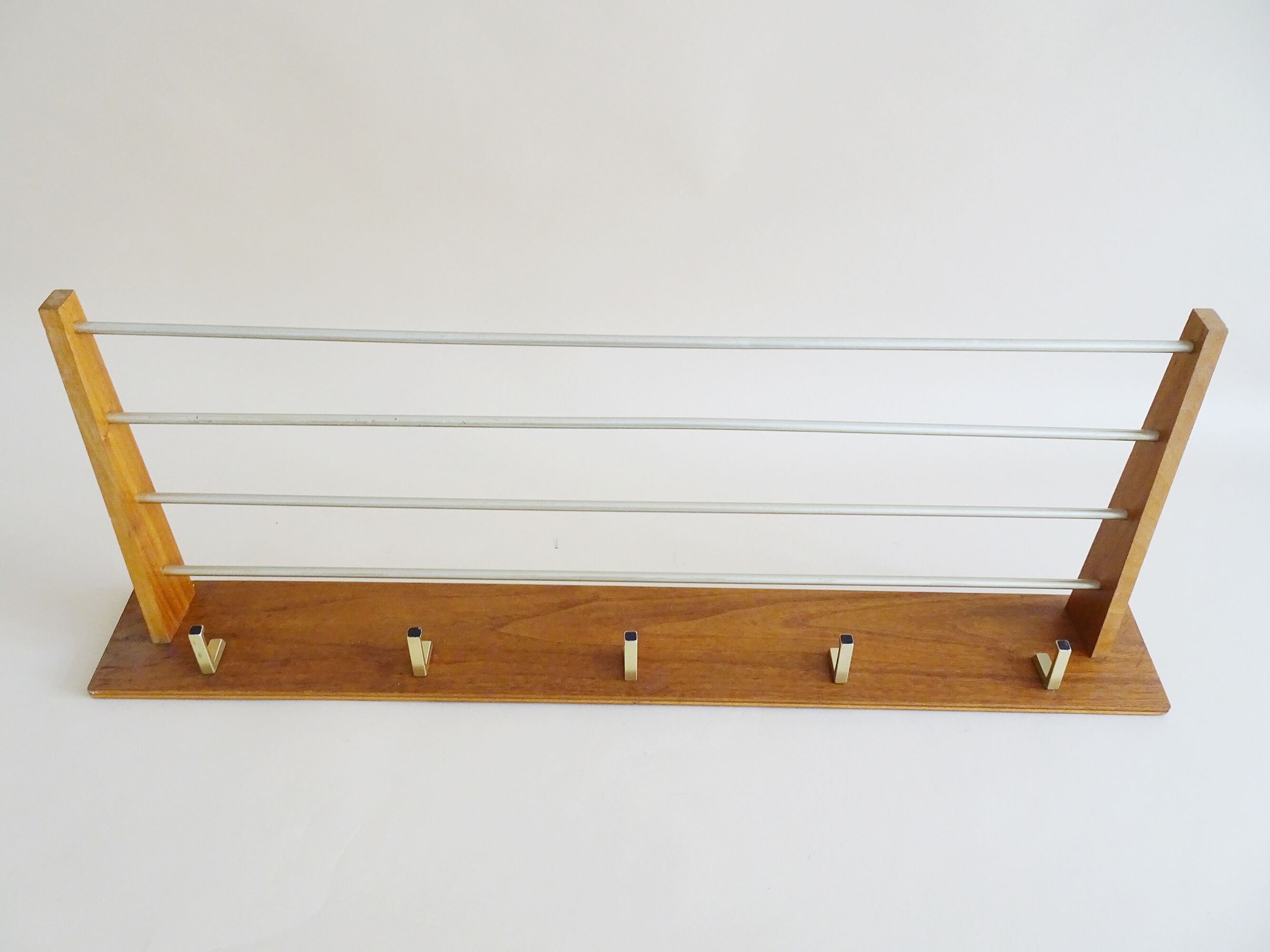 Wall coat rack with hat rack made of teak and gold metal,