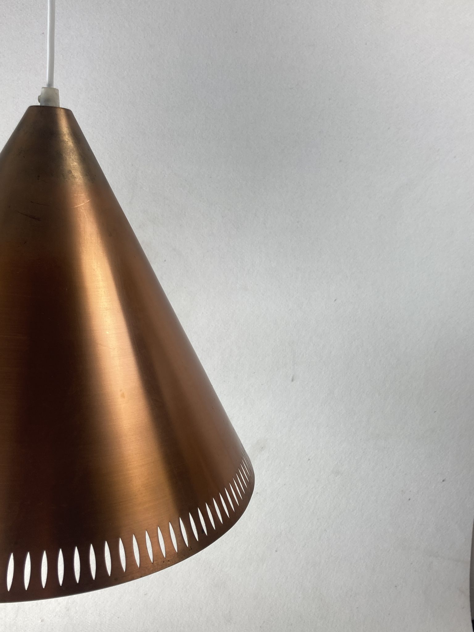 Suspension en cuivre perforé, Nordisk Solar, Danemark