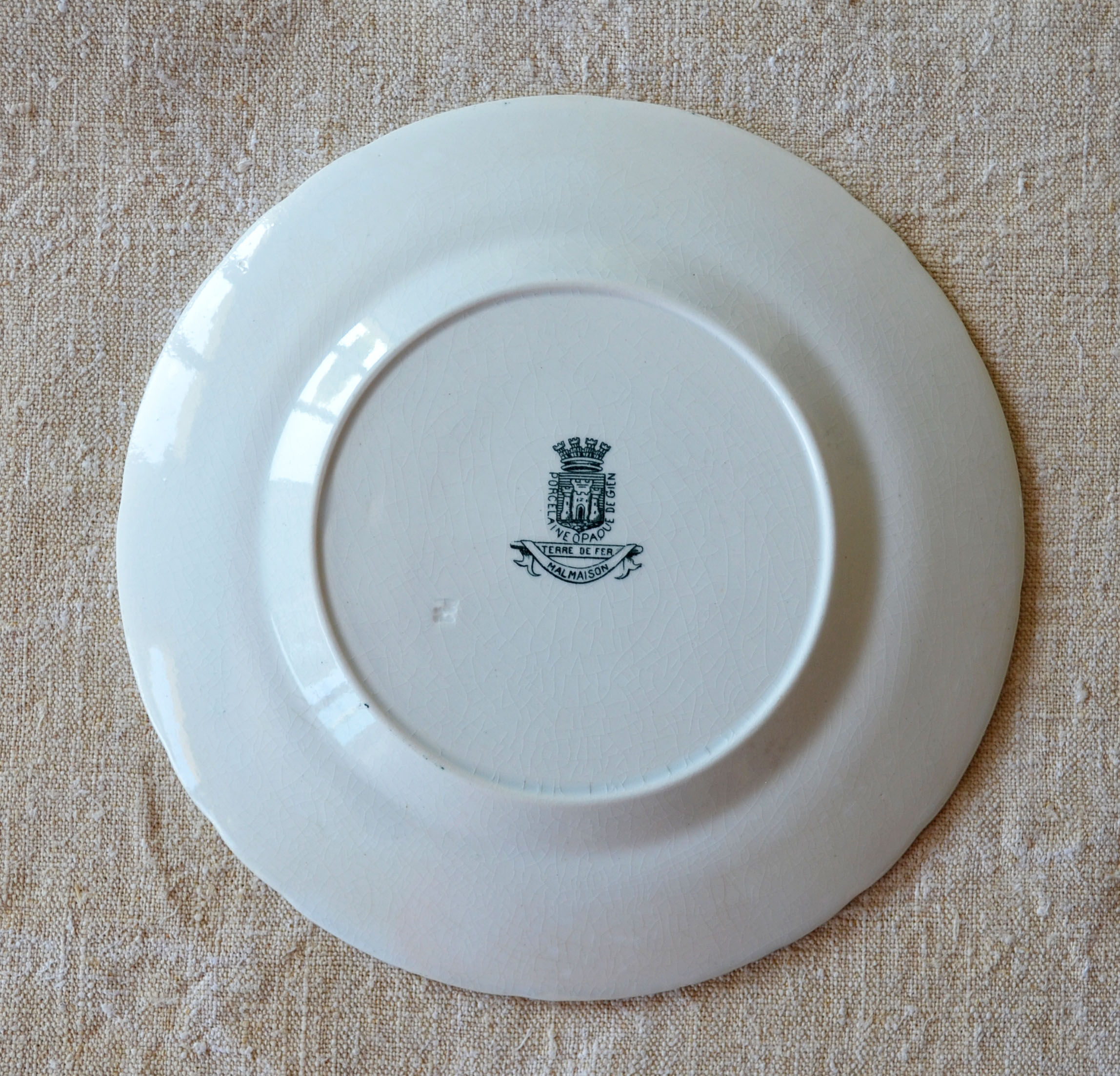 3 iron earth dessert plates model "Malmaison"