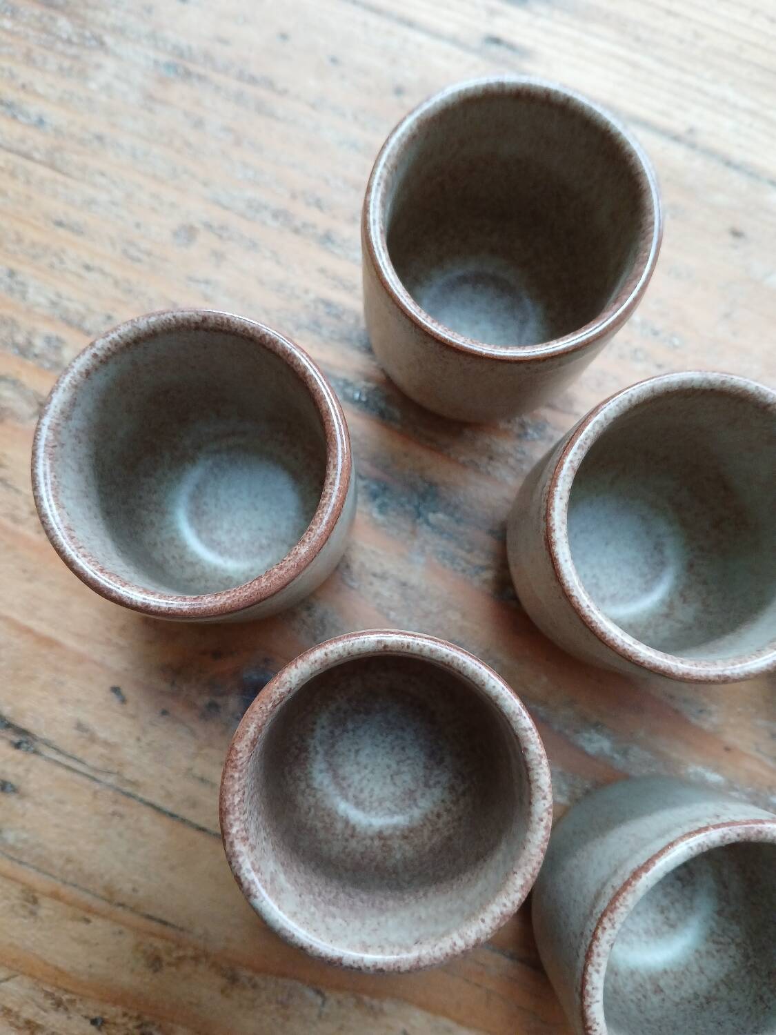 Set of 6 stoneware egg cups