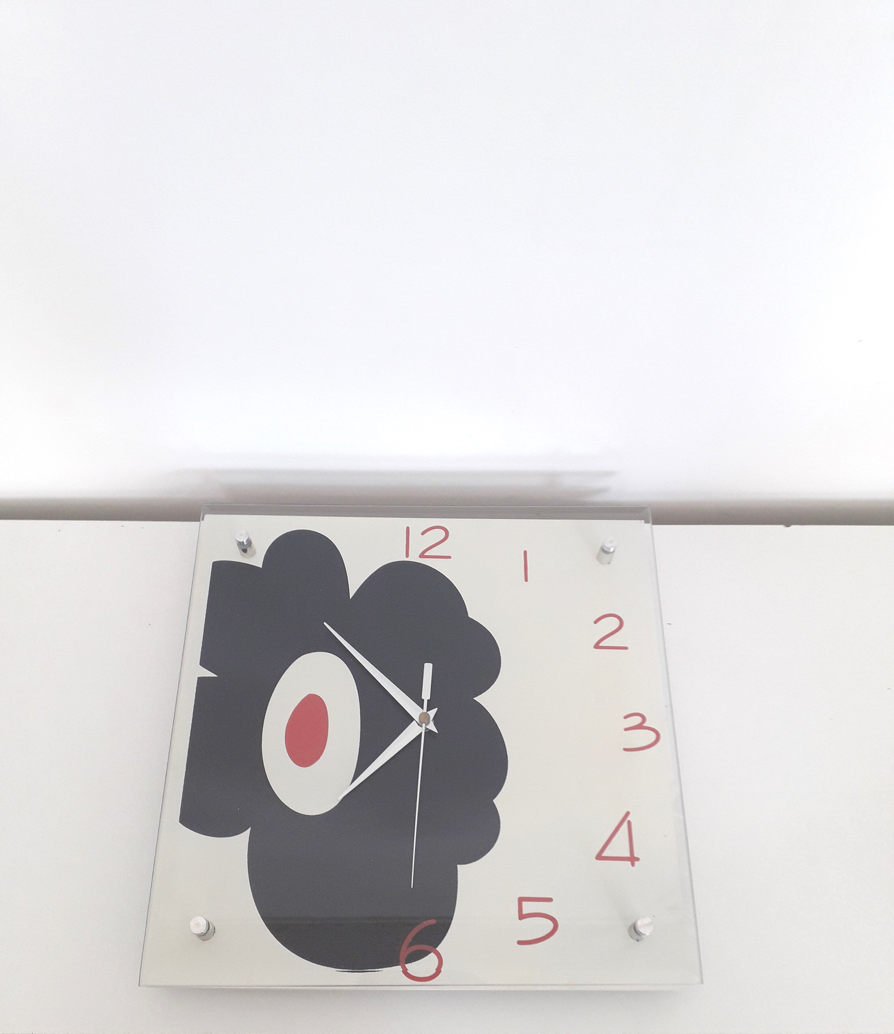 Vintage wall clock -- Wood and glass - 80s-90s