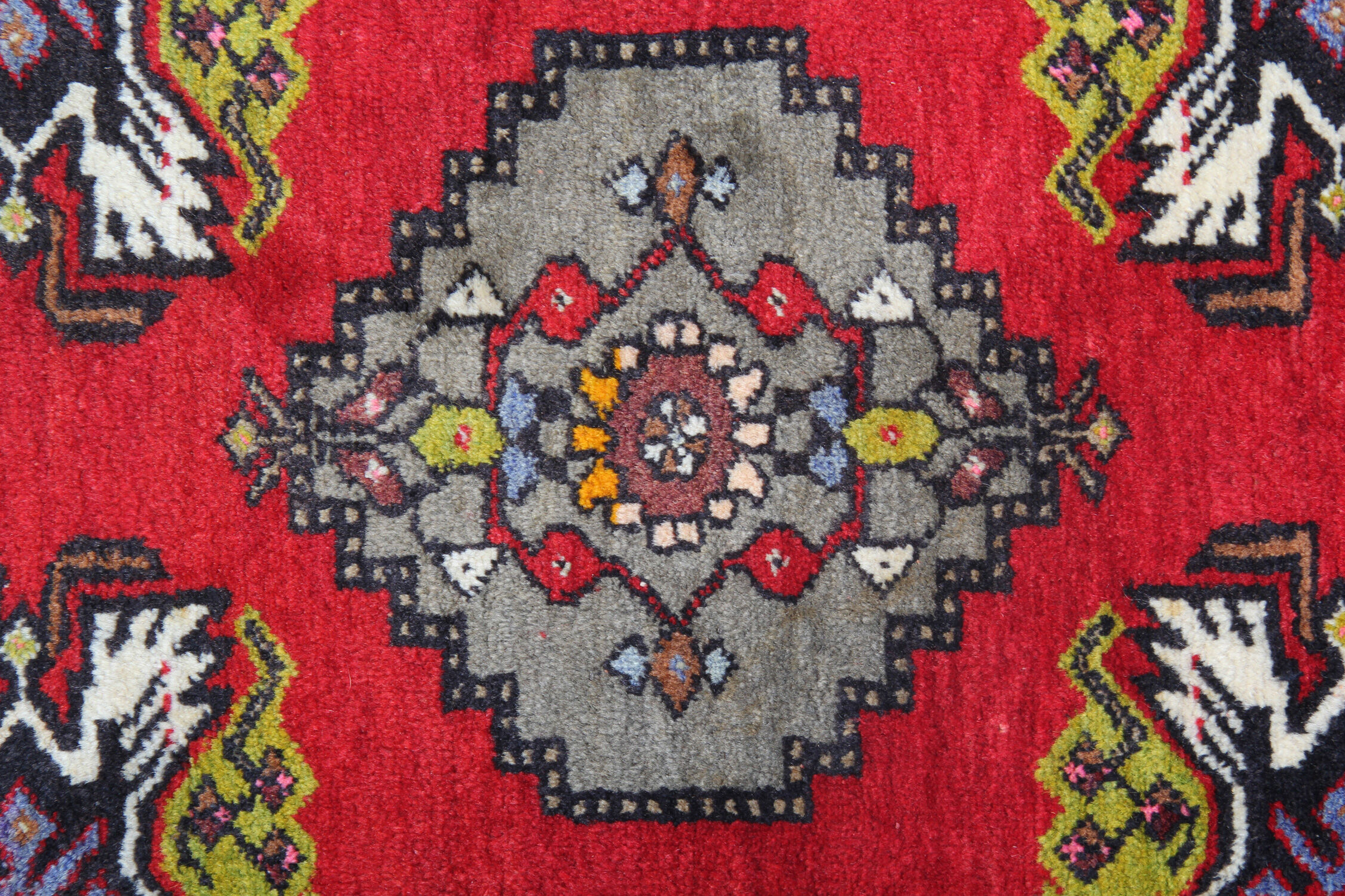 Red rug handwoven wool tukish carpet area rug 49x90cm
