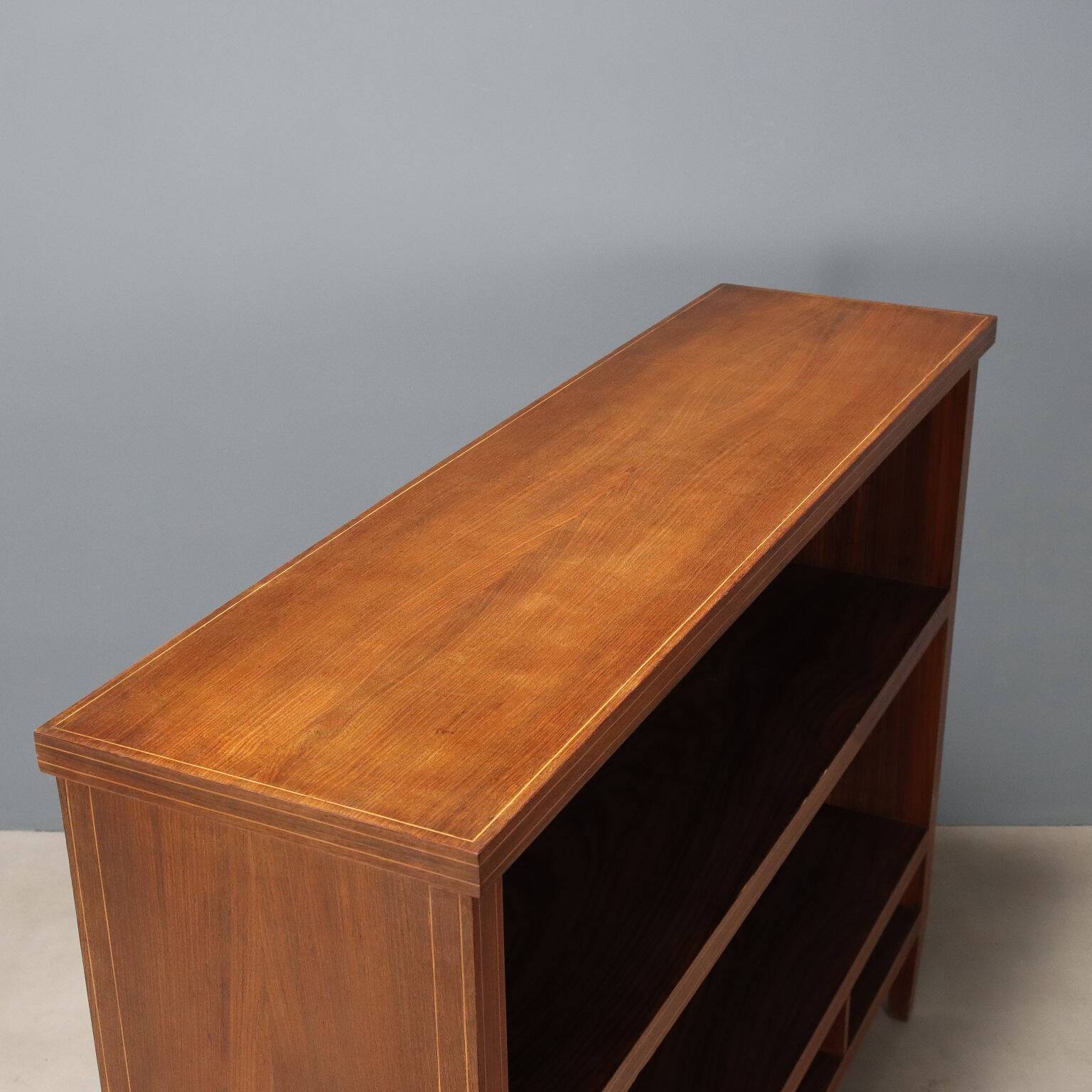 Open shelf unit from the 50s-60s