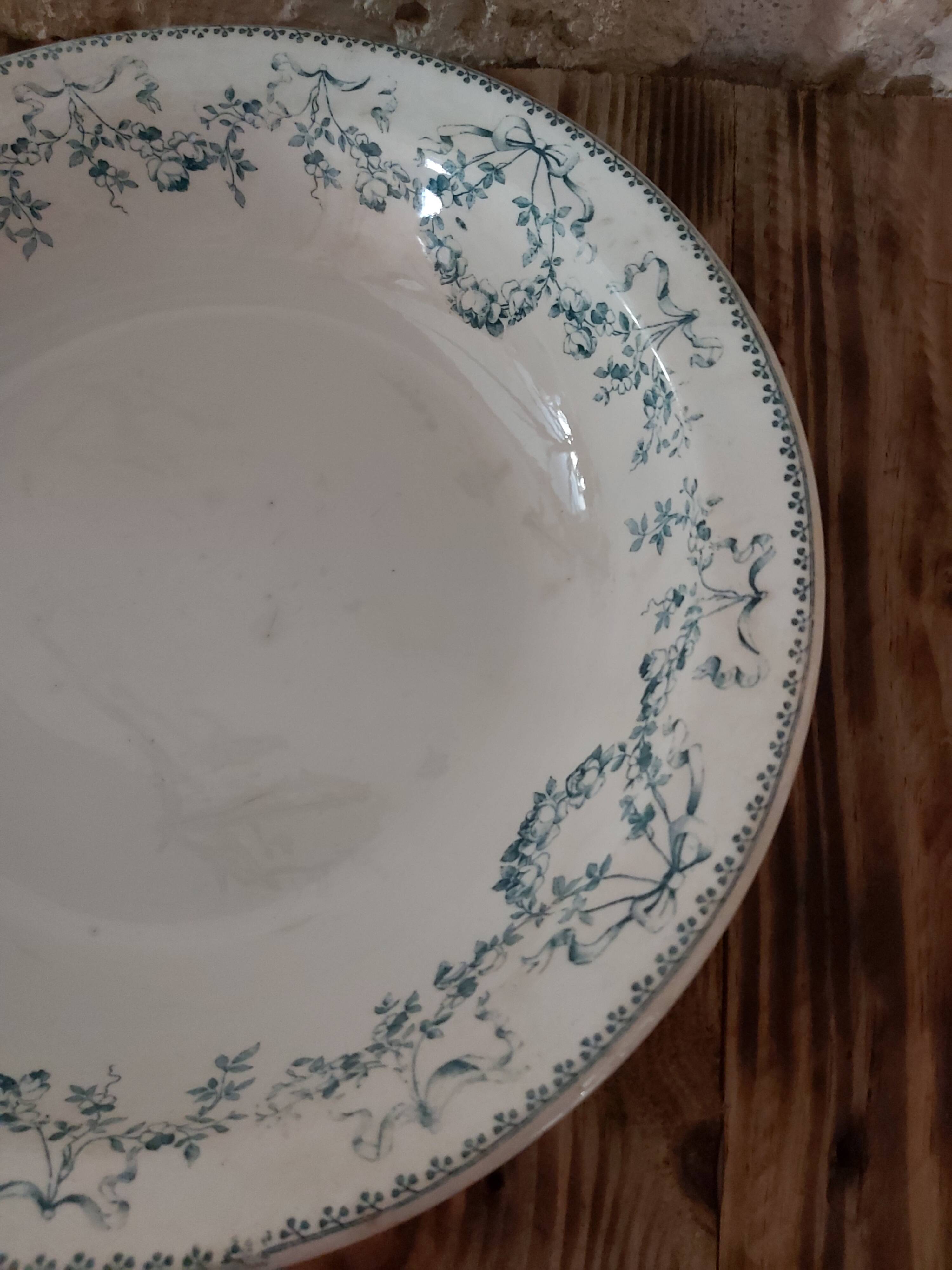 Hollow round dish Sarreguemines