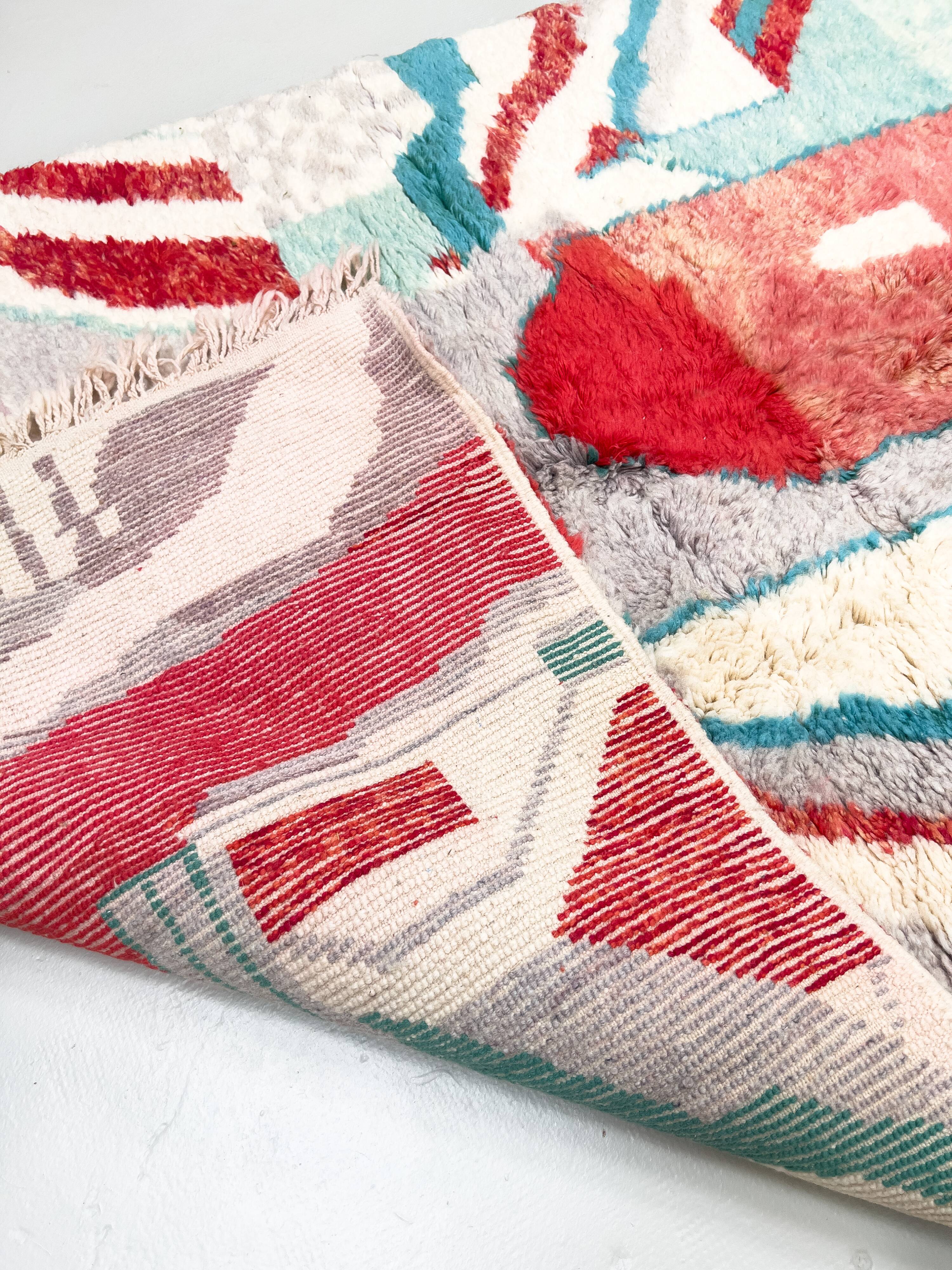 Colorful Beni Ouarain Berber rug, 2.50 x 1.66 m