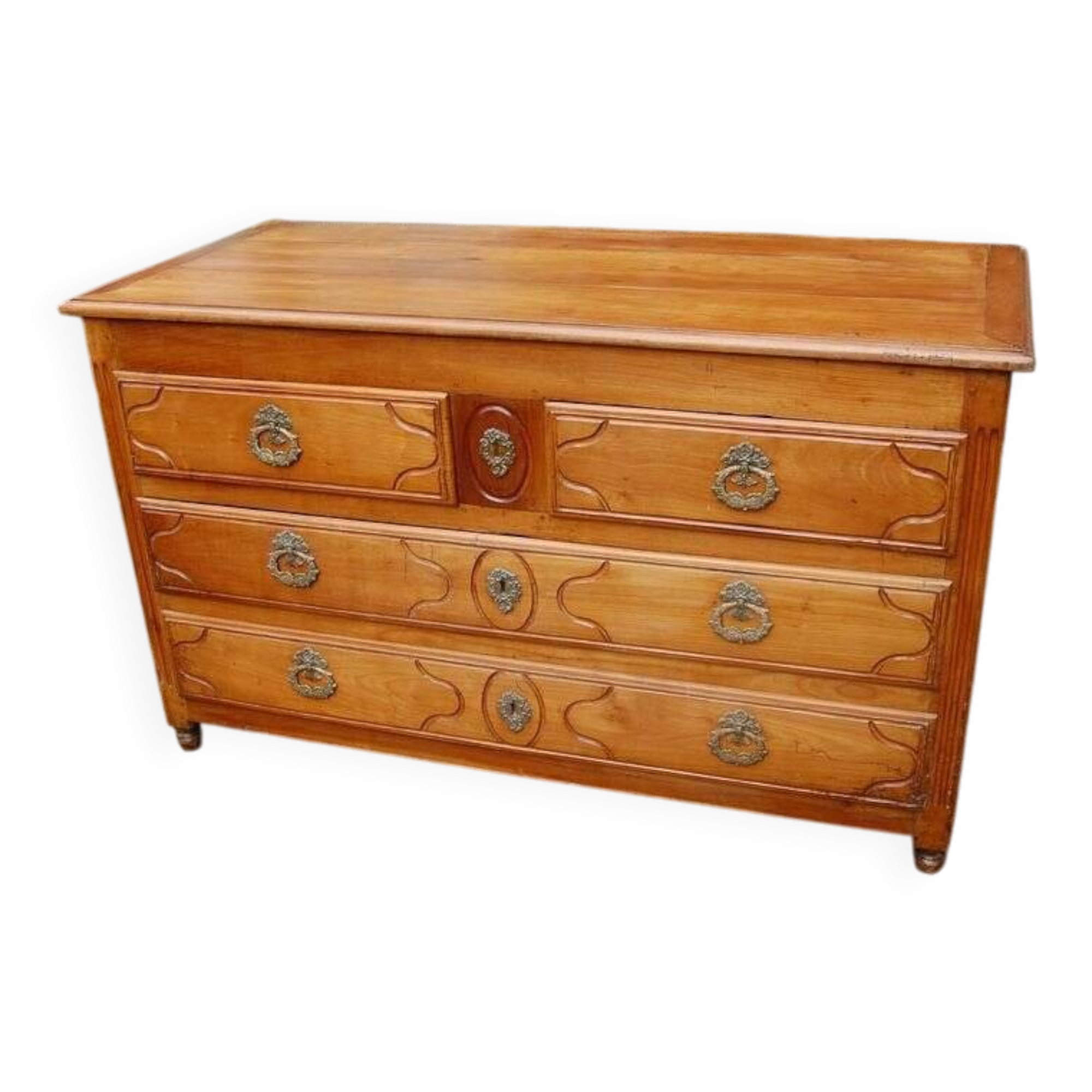 Louis XVI period chest of drawers in cherry wood from the 18th century