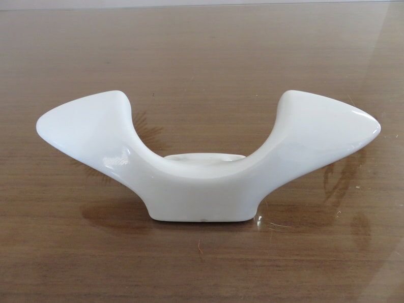 Double hook in white porcelain Art Deco style