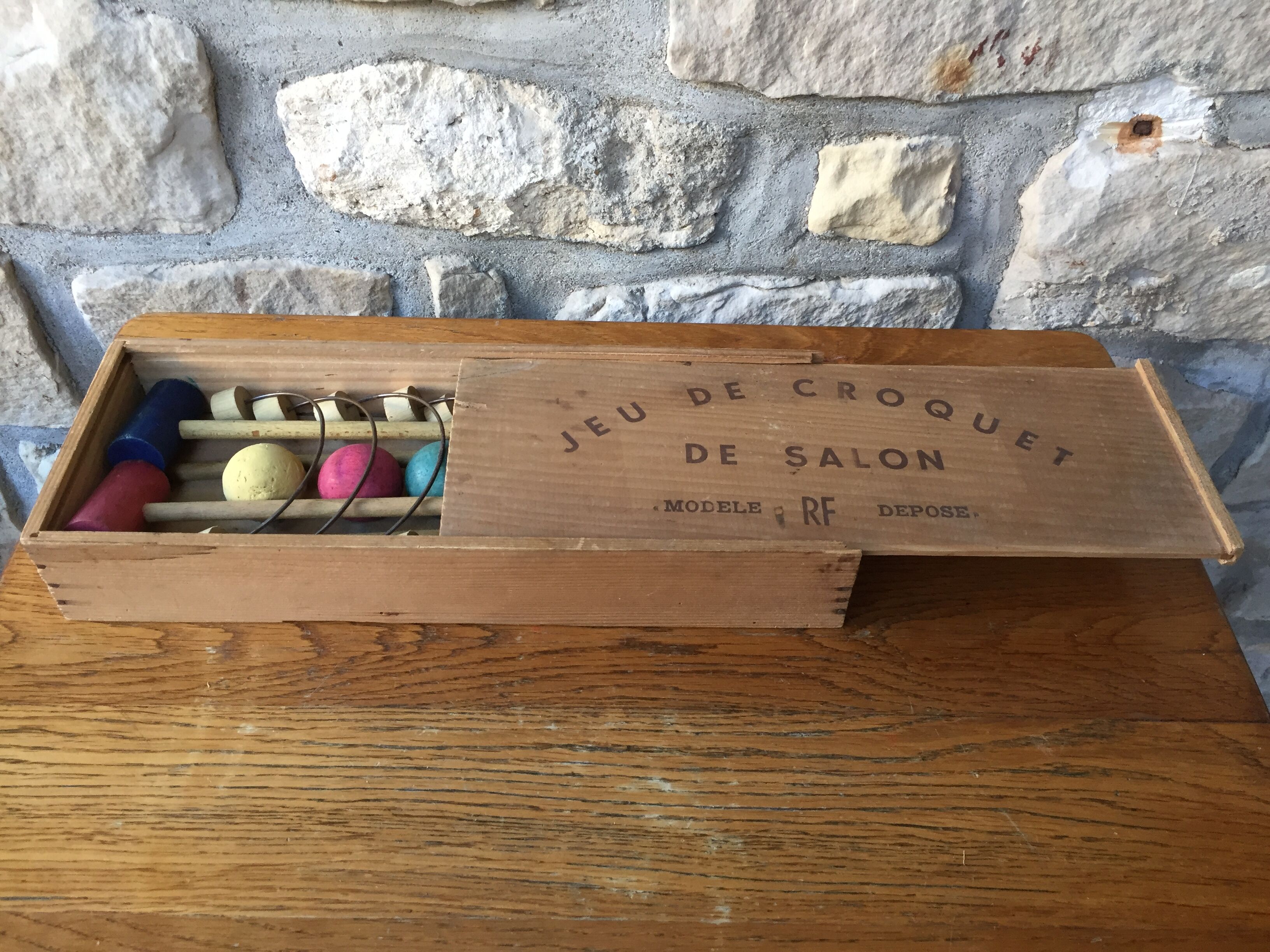 Old wooden lounge croquet game in its box