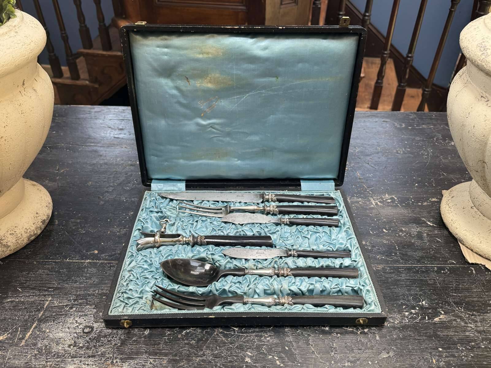 7-piece carving and serving set from the early 20th century.