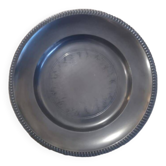 Decorative pewter plate