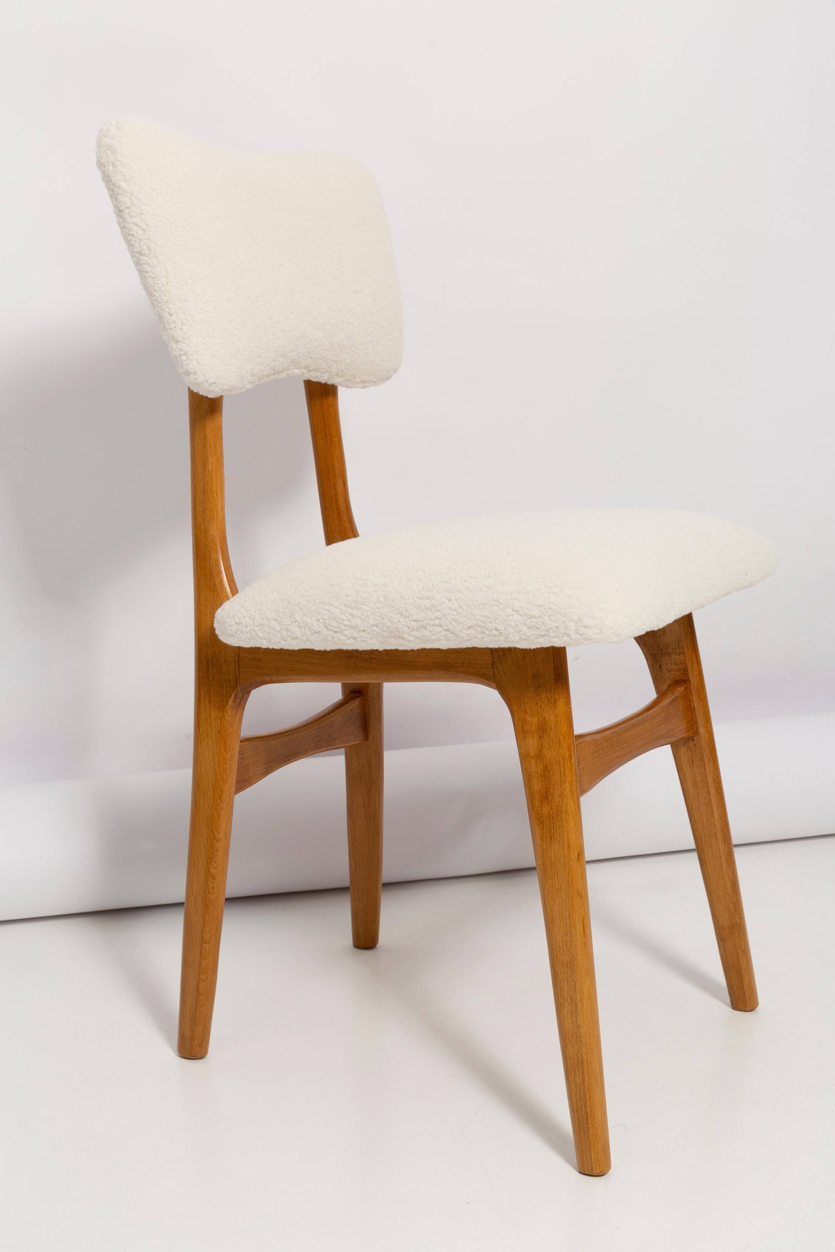 Chaise de salle à manger "Butterfly" style milieu du siècle, bouclé crème clair, Pologne, 1960s