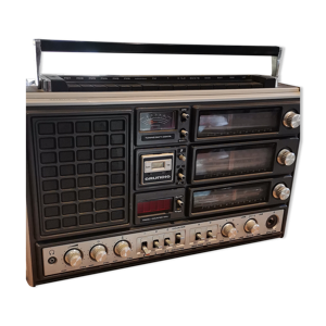 Ancien poste radio grundig