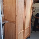 Armoire vintage
