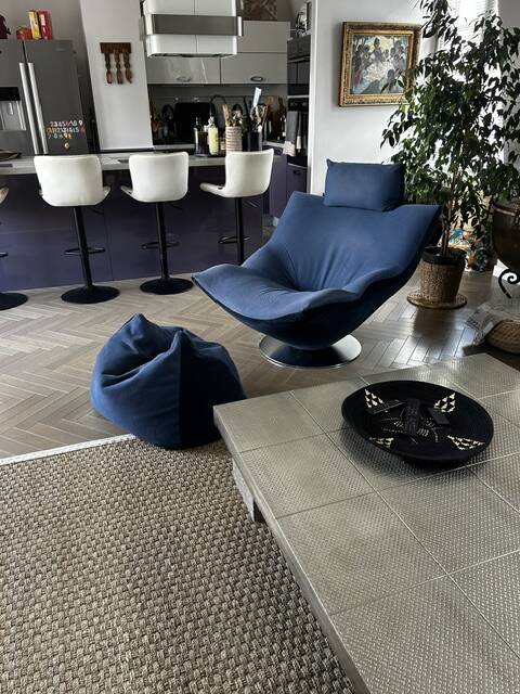 Fauteuil Roche Bobois Folk  et Pouf – Design Stefan Heiliger ».2022