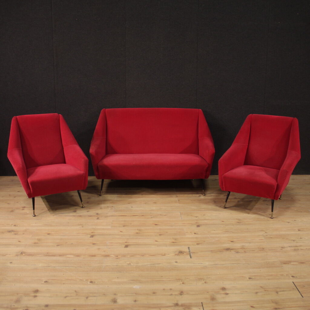 Italian sofa in red velvet from the 60s