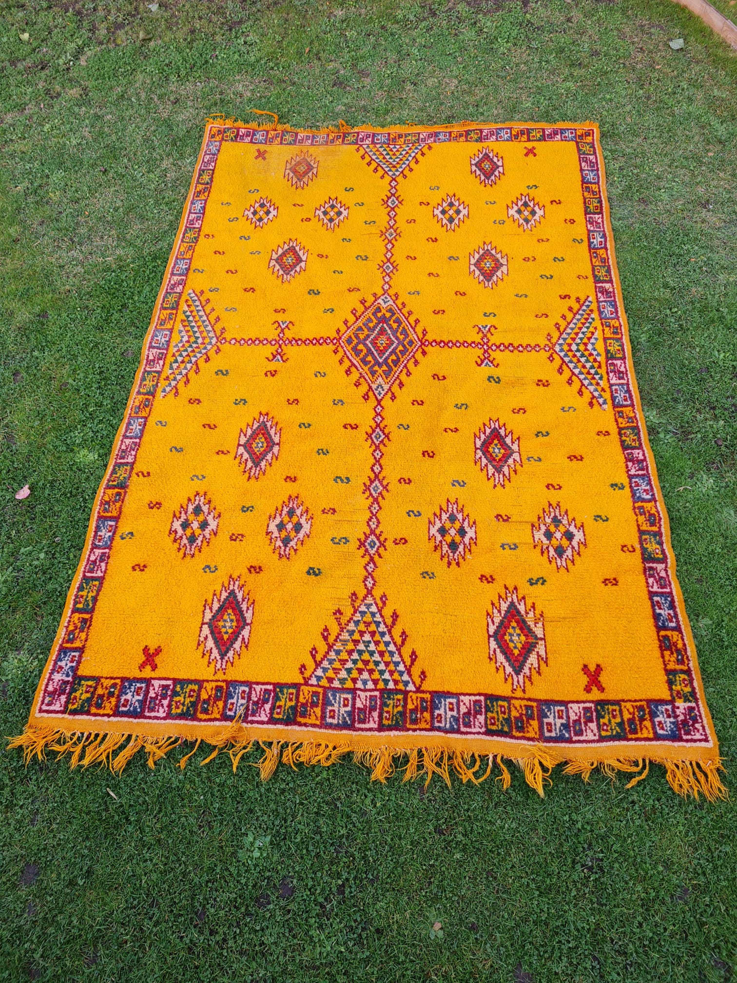 Handmade Berber carpet in wool 196 x 310cm