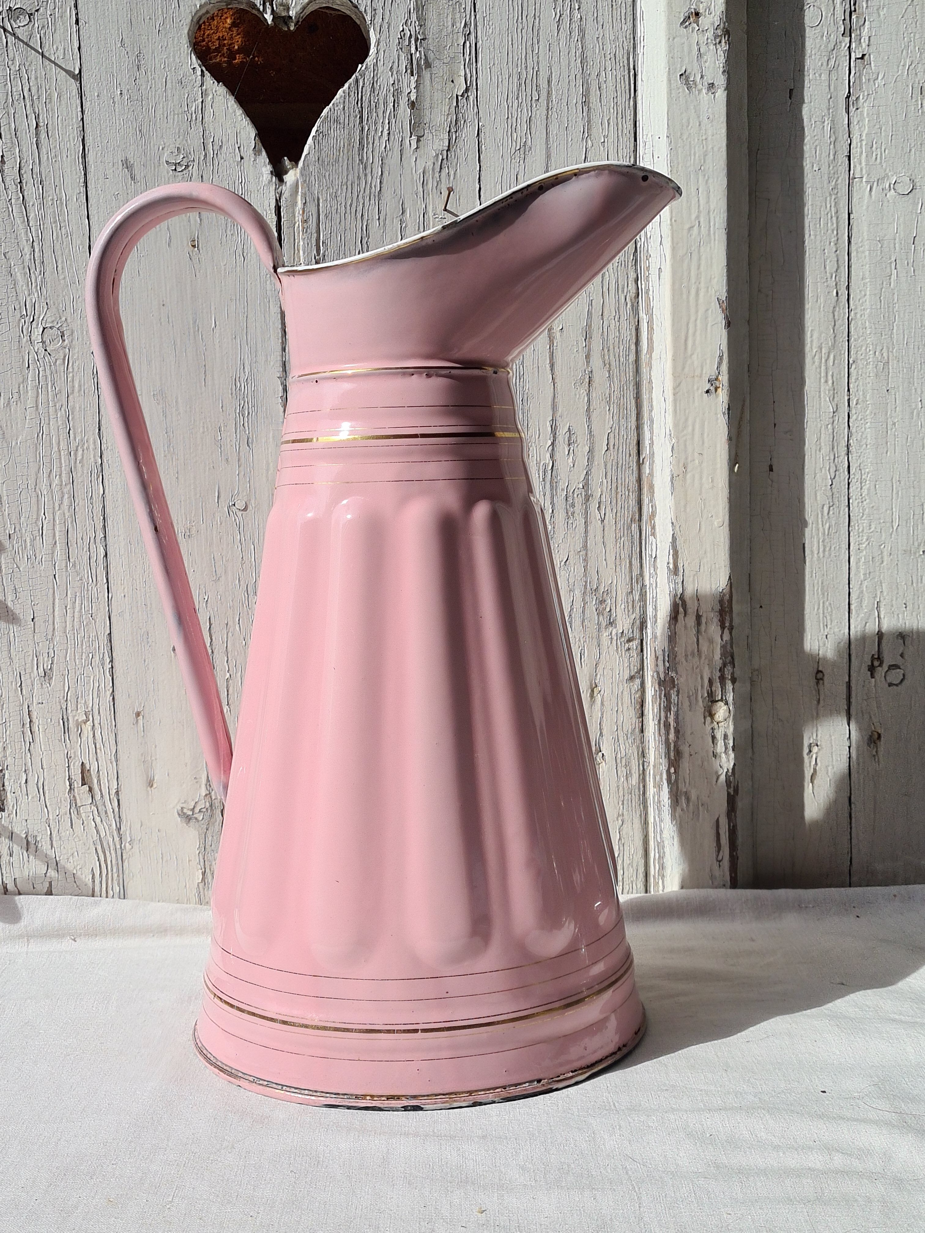 Pink enamelled broc