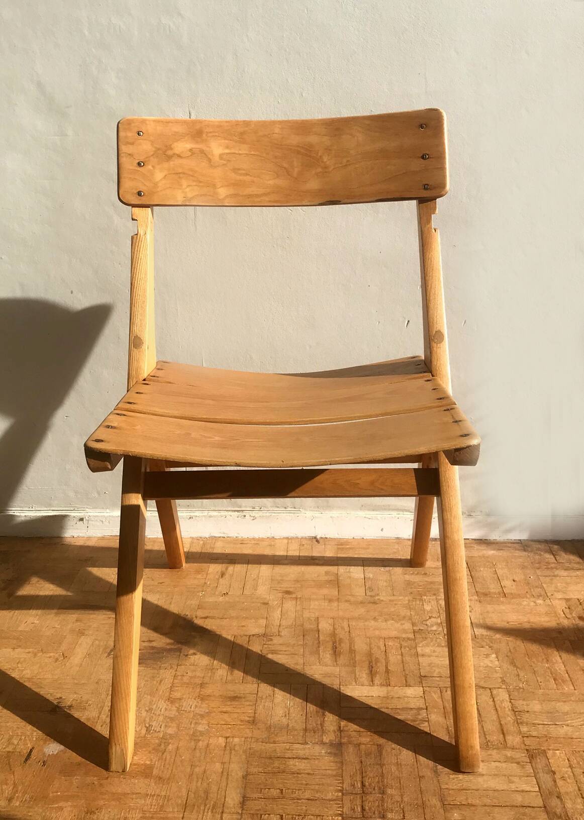 Primus compass leg chair