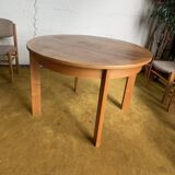 Set of 6 chairs and 1 round table