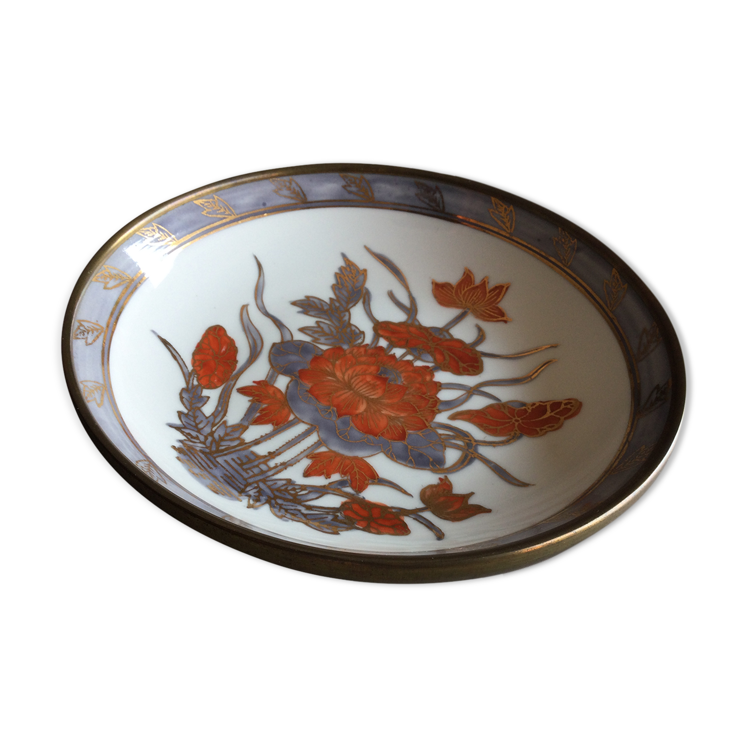 decorated porcelain presentation plate'