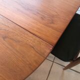 Extension table and 4 chairs by Hans Olsen edited by Frem Rolje