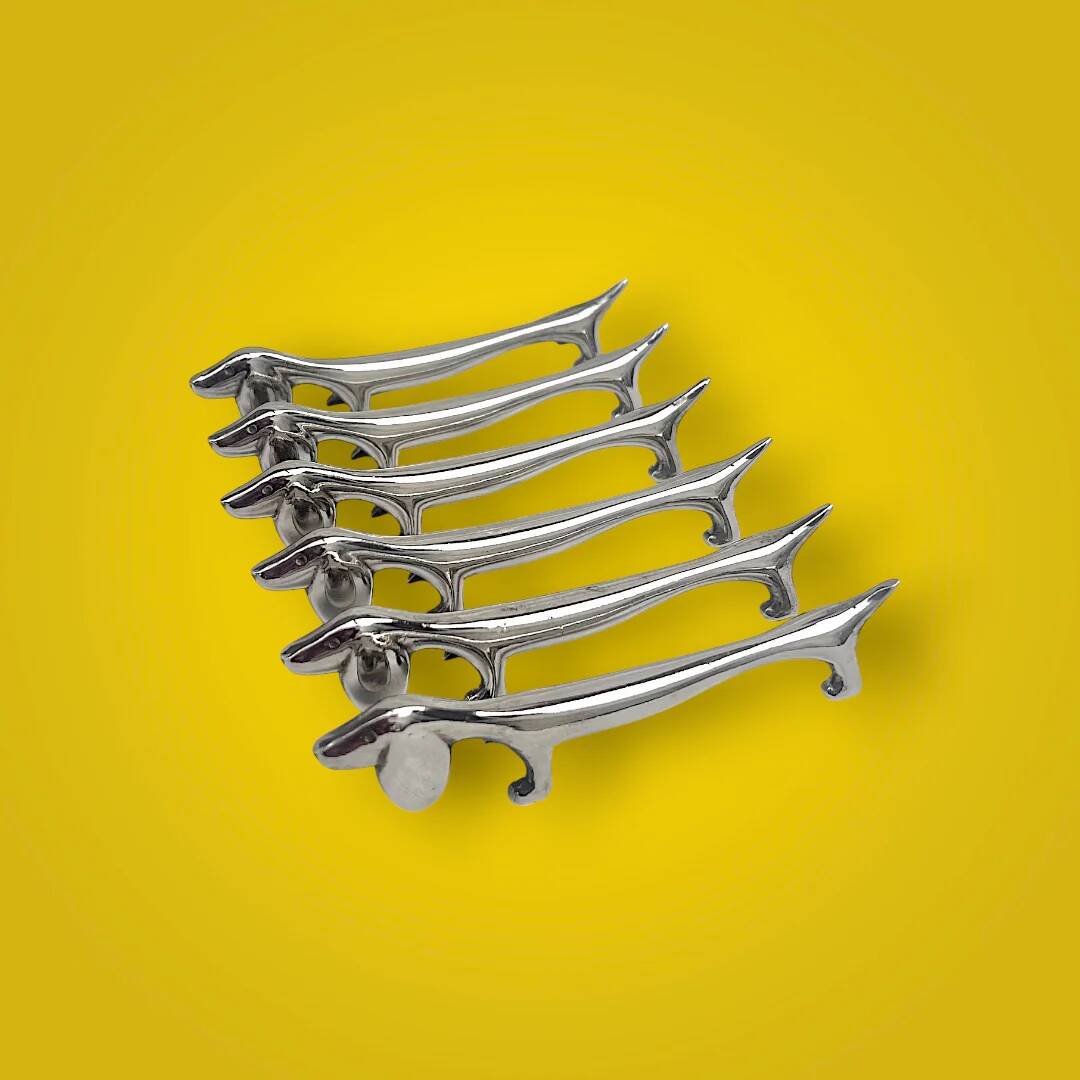 Vintage silver-plated dachshund knife rests – set of 6 – retro table decoration