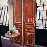 Double portes d'entrée anciennes