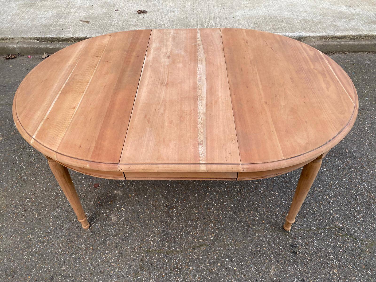 Renovated Louis Philippe round extendable dining table 110-200cm 19th century