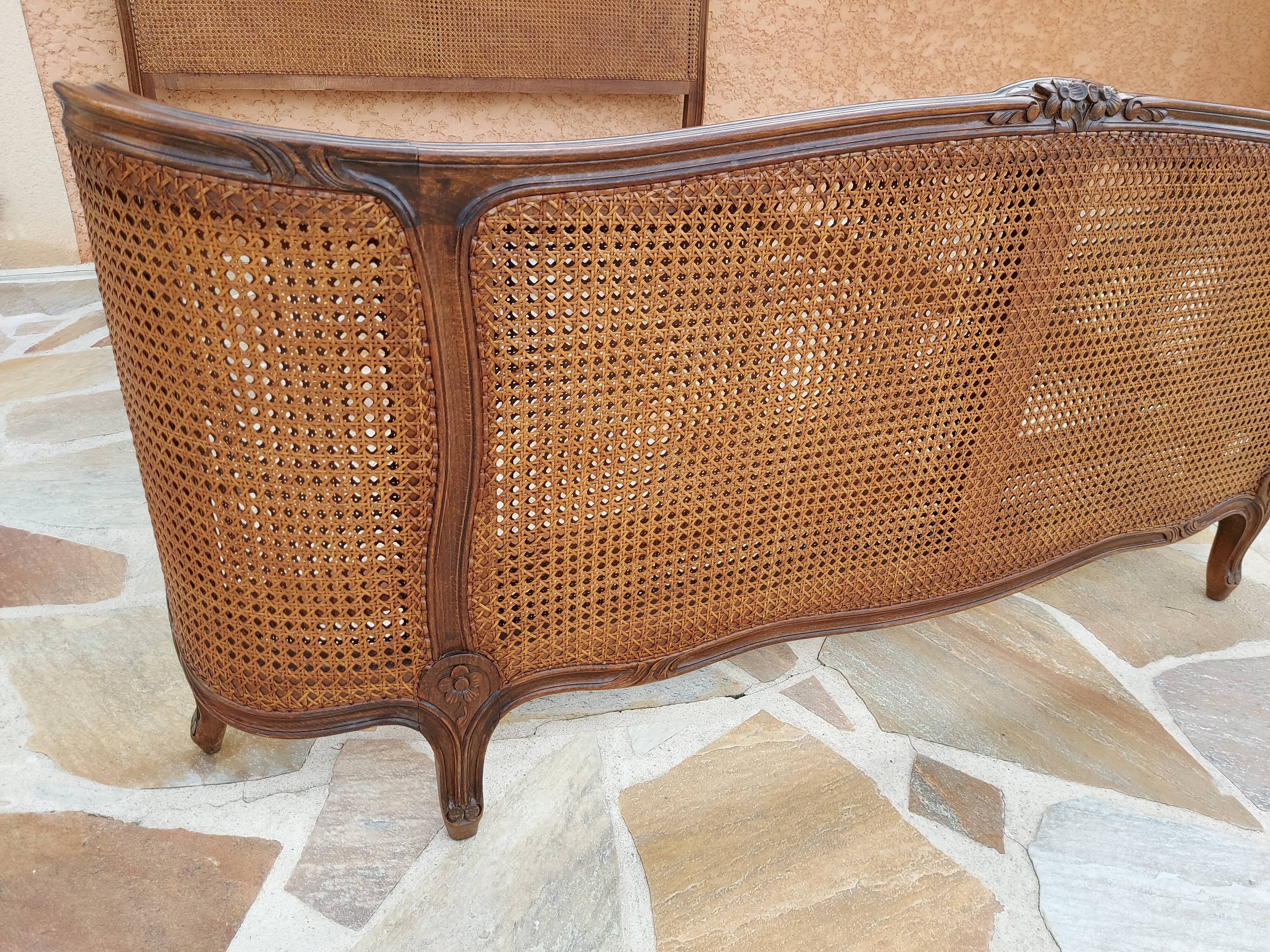 Lit corbeille cannage style Louis XV début XXeme