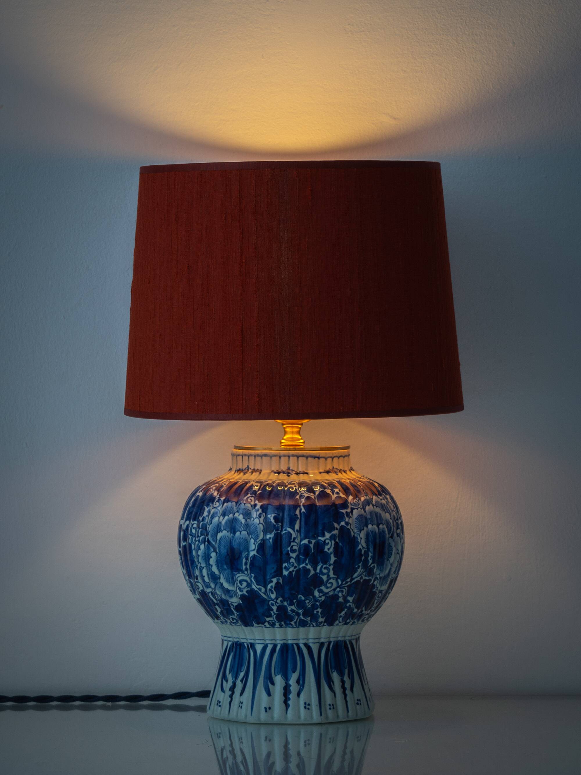 Royal Delft 1924 Blue and White Ceramic Table Lamp, New Vermilion Silk Shade