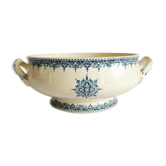 Vegetable salad bowl iron earth