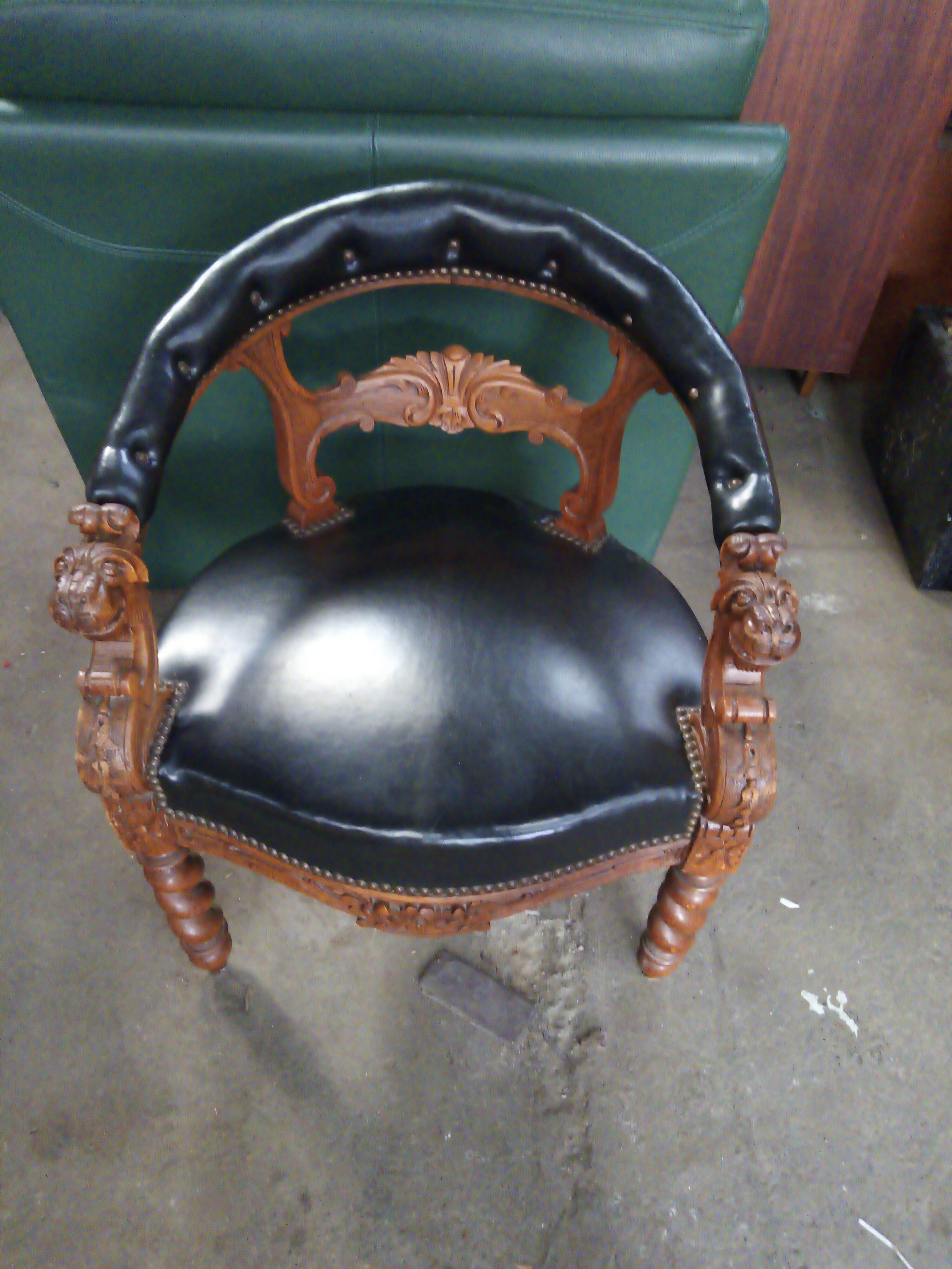 Louis XIII style office chair