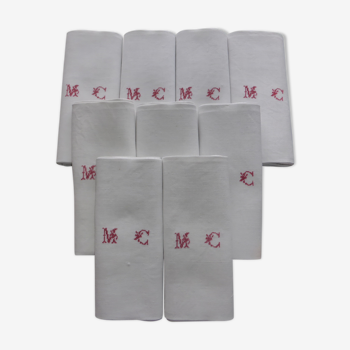 9 serviettes anciennes en lin brodé MC au fil rouge