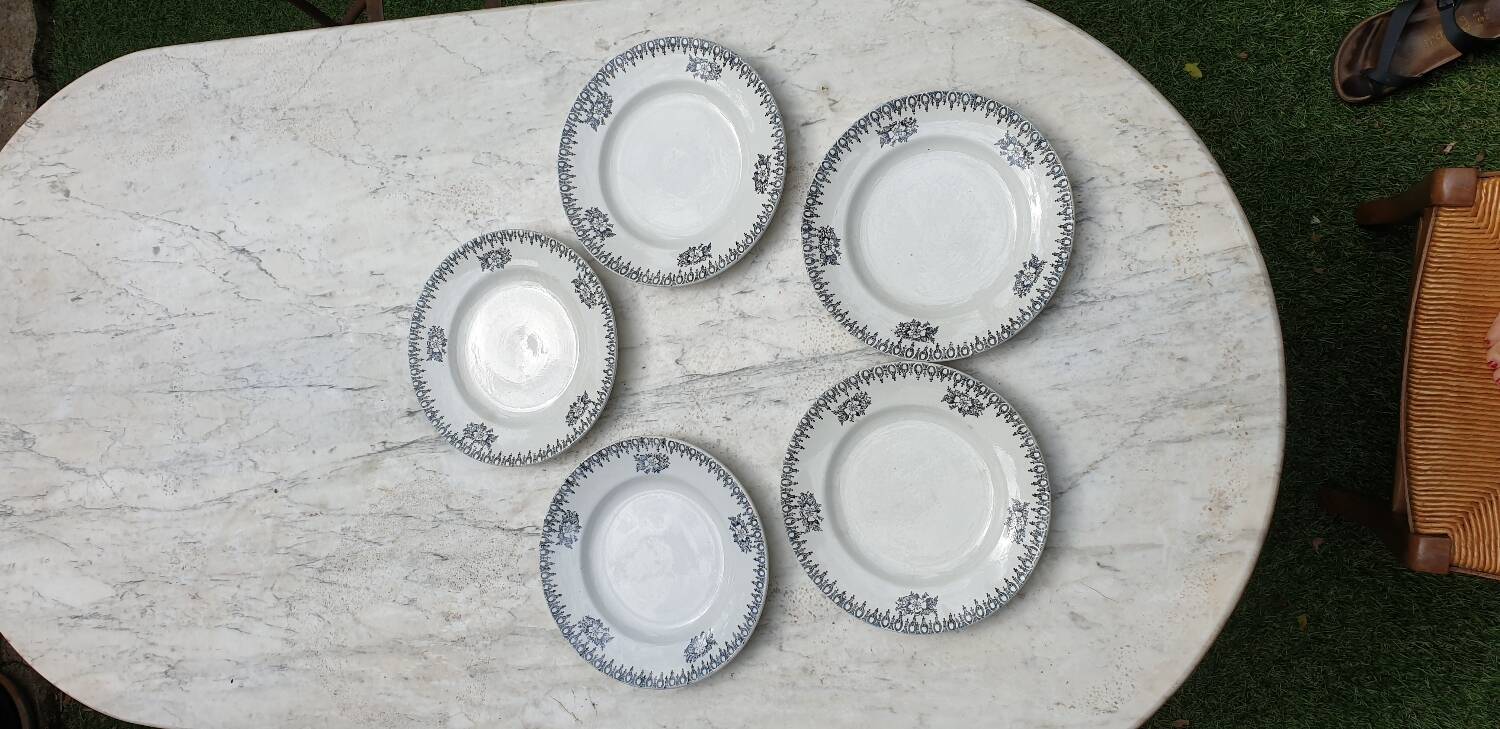 5 Saint Amand flat plates