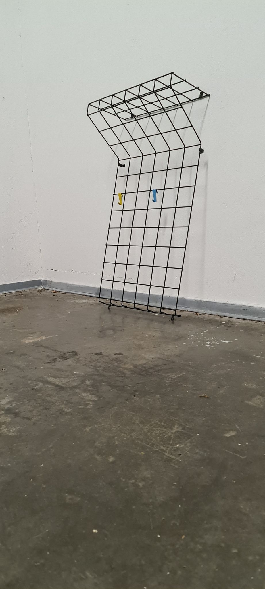 Vintage metal coat and hat rack