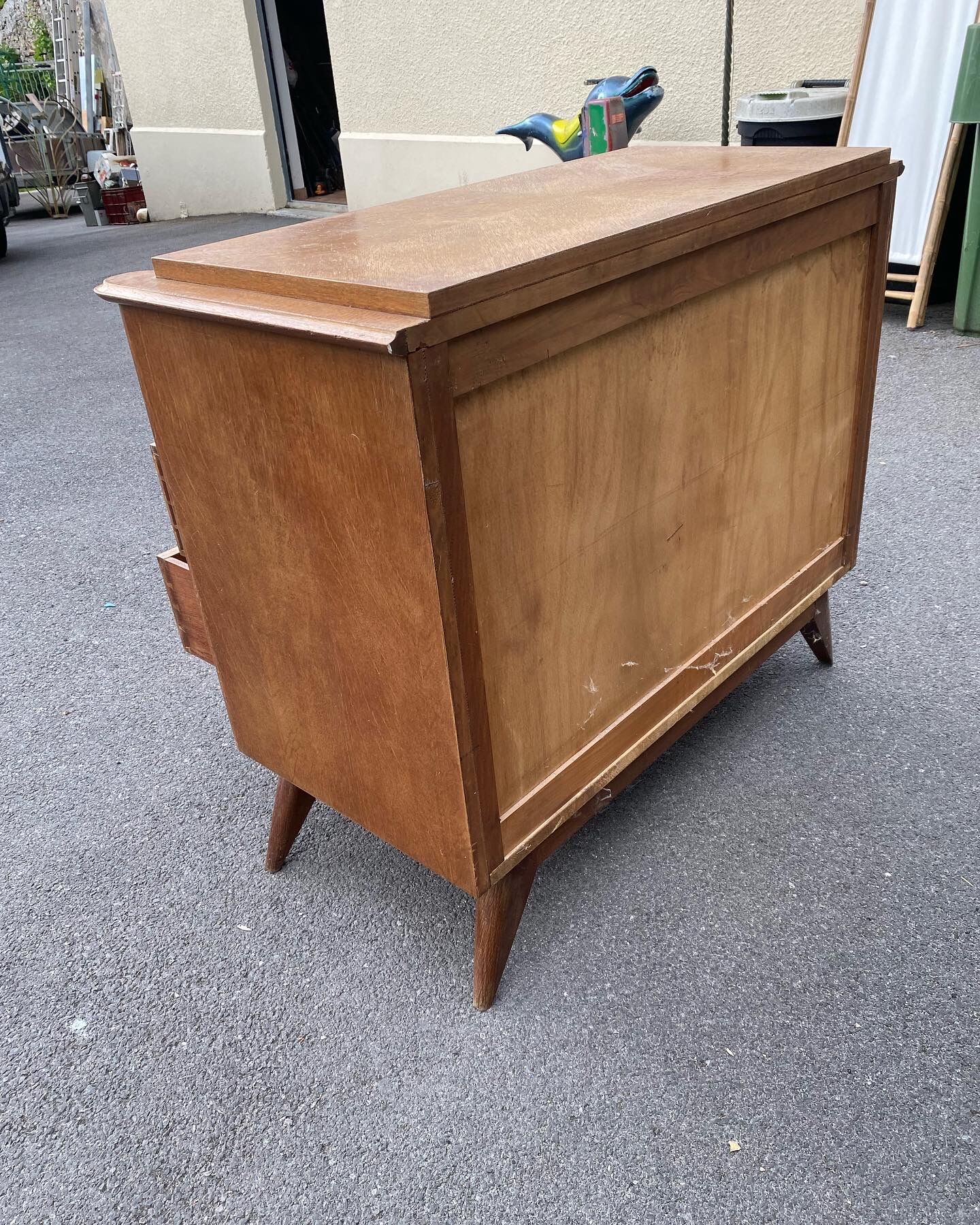 Compass foot dresser