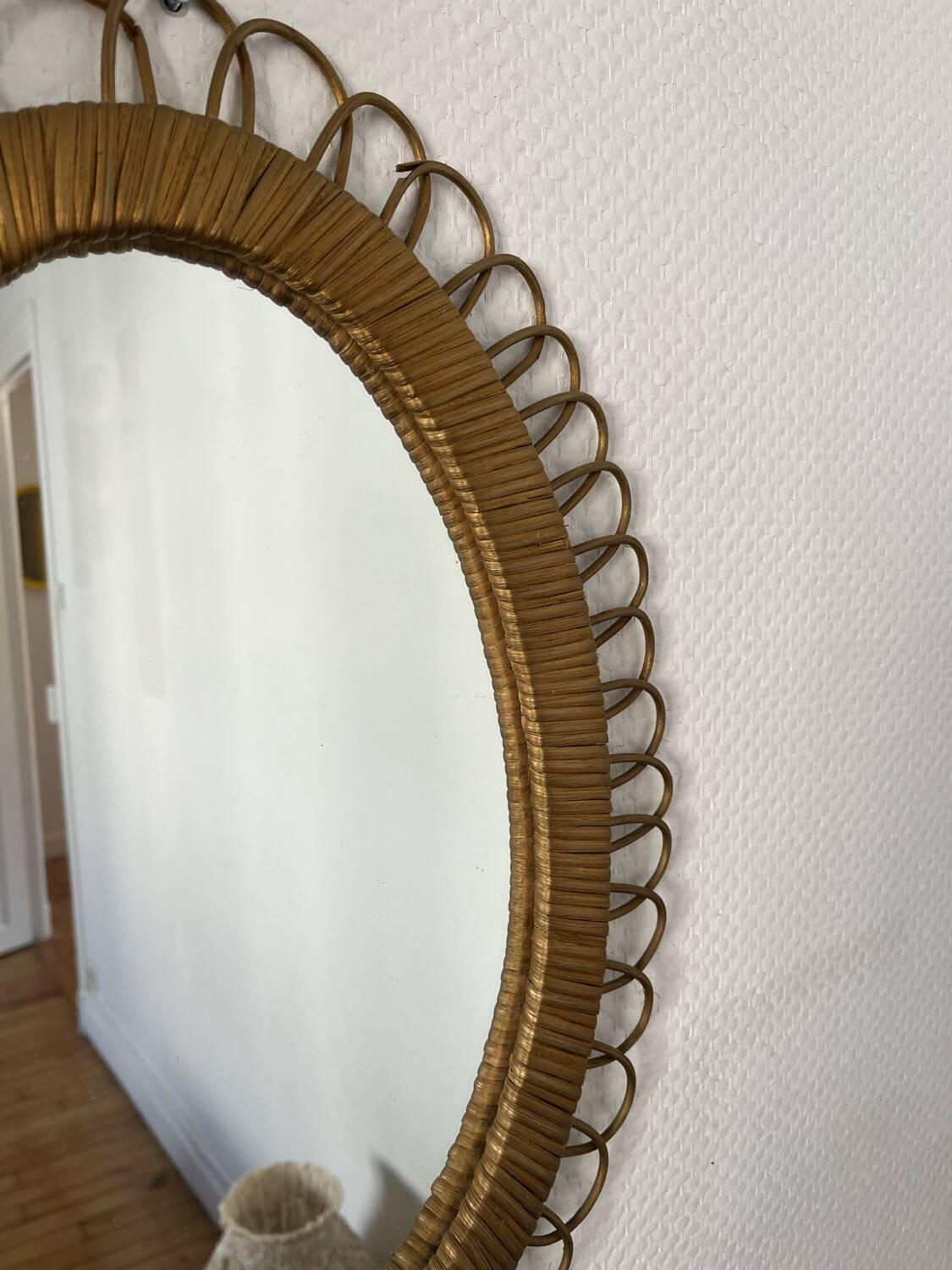 Miroir rotin doré vintage