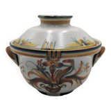 Covered earthenware pot