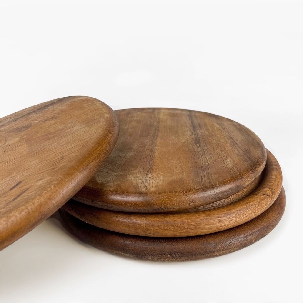 Round solid wood cutting boards