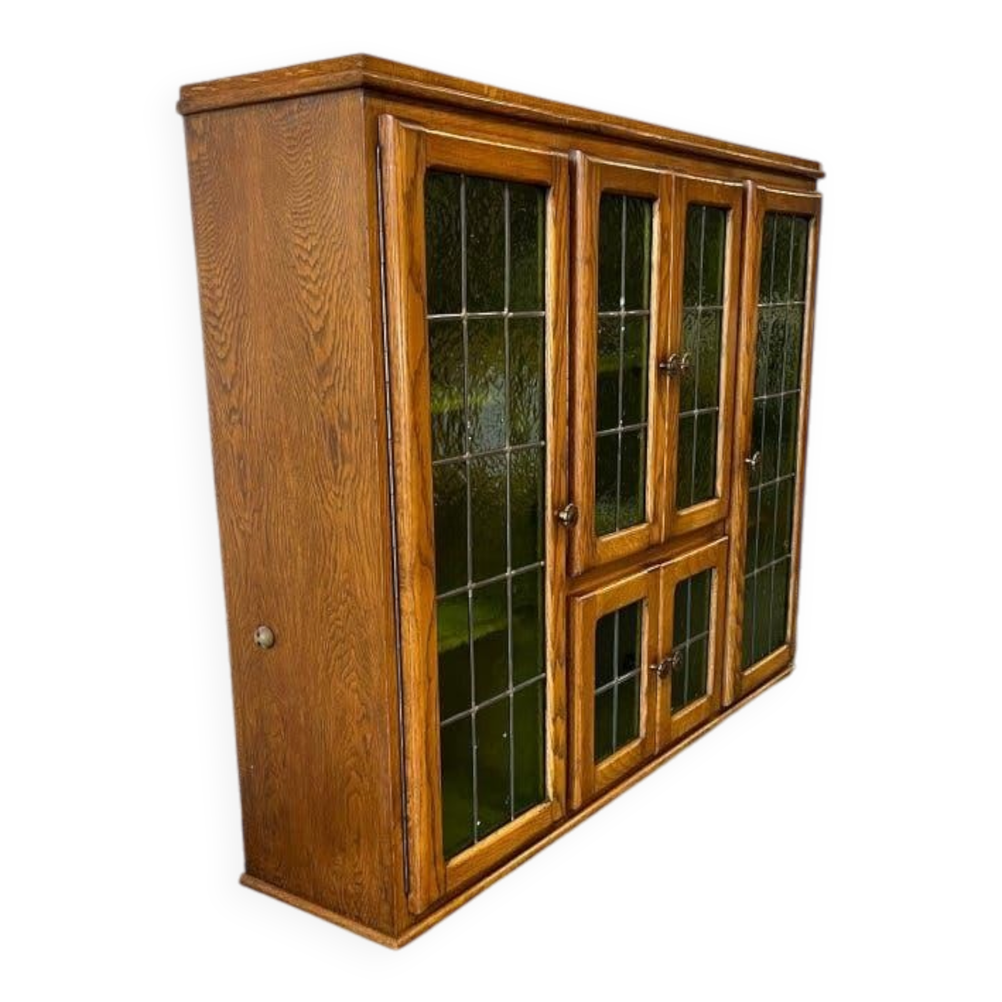 Armoire murale vintage en bois avec vitrail vert