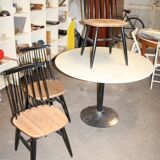 Marble round table and chairs
