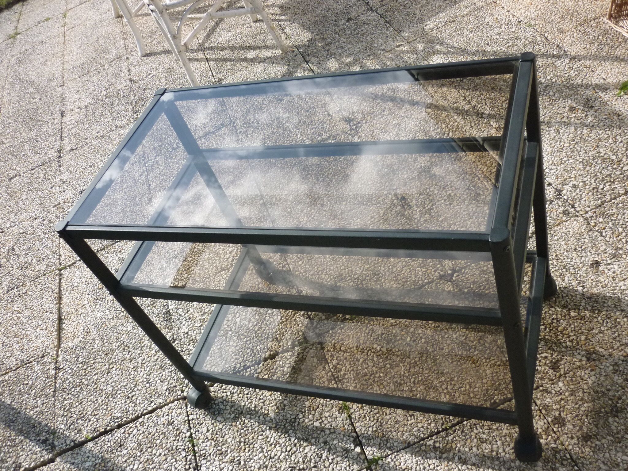Desserte roulante métal noir mate, verre fumé