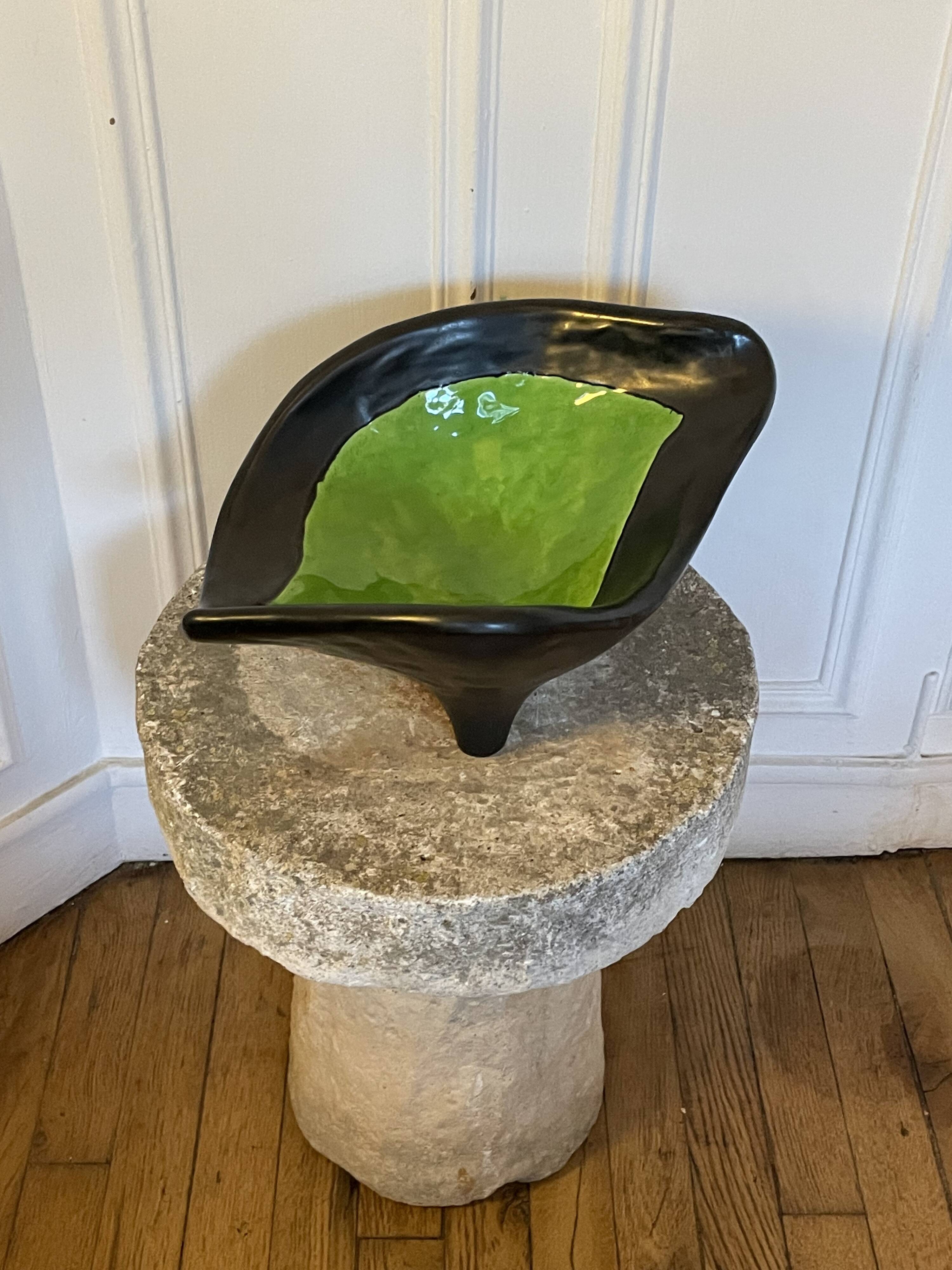Large tripod pocket bowl in black ceramic 1950