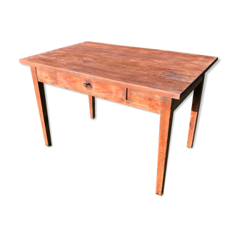 Farm table