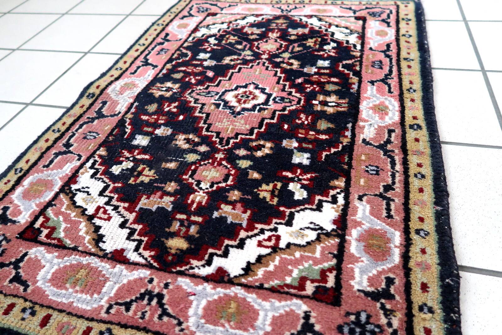 Tapis vintage indien Indo-Mahal fait main en laine – 61 x 88 cm – 1970s