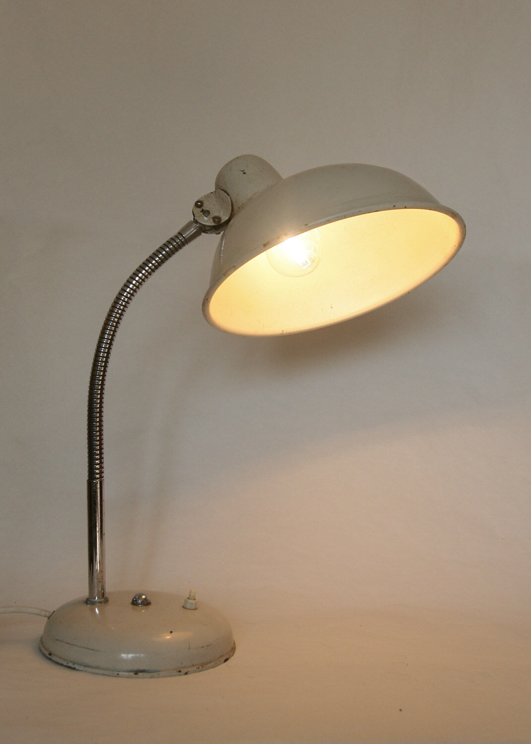 Vintage Industrial Gooseneck Table Lamp, 1940s
