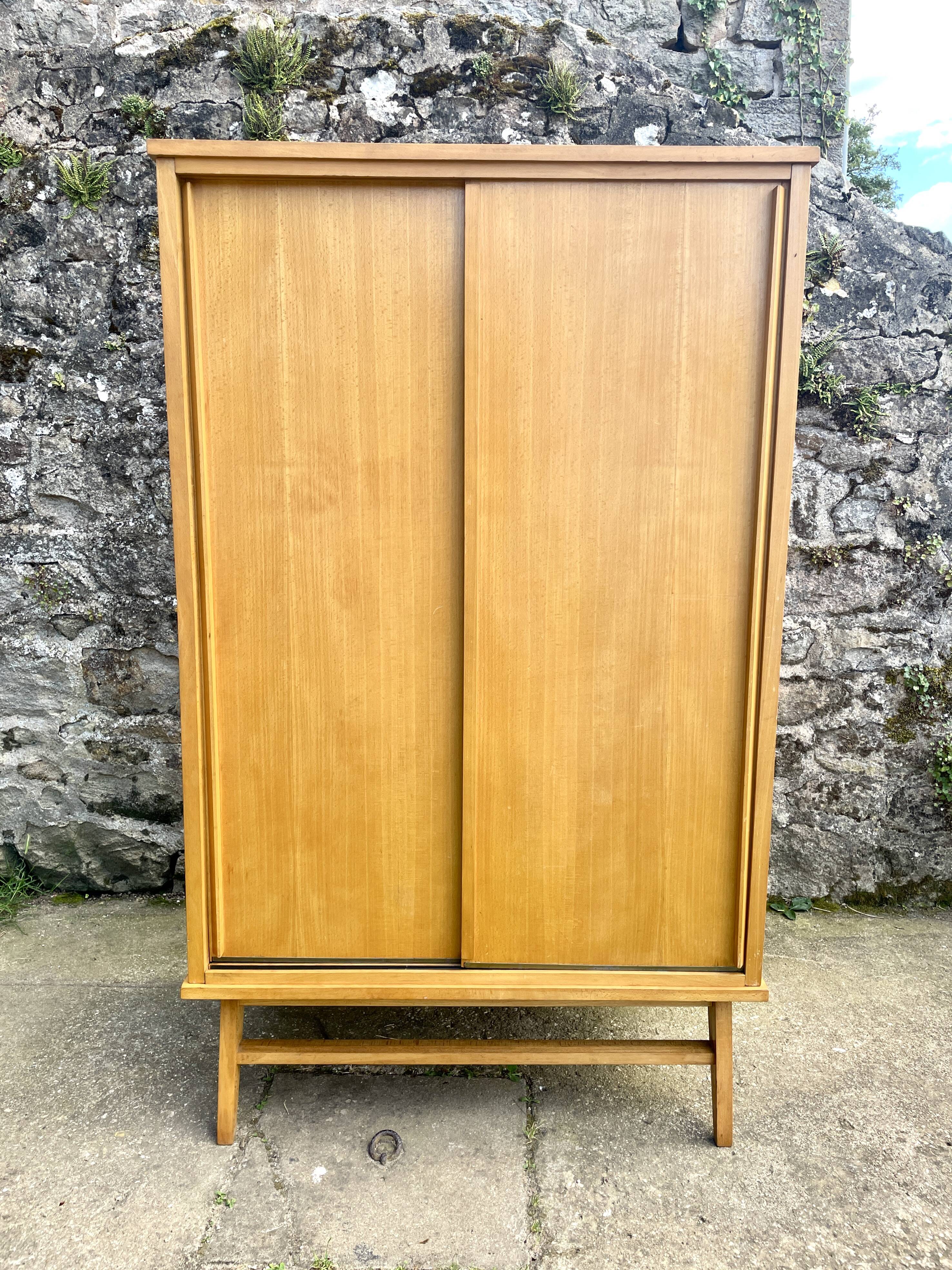 Wardrobe 1950 sliding doors