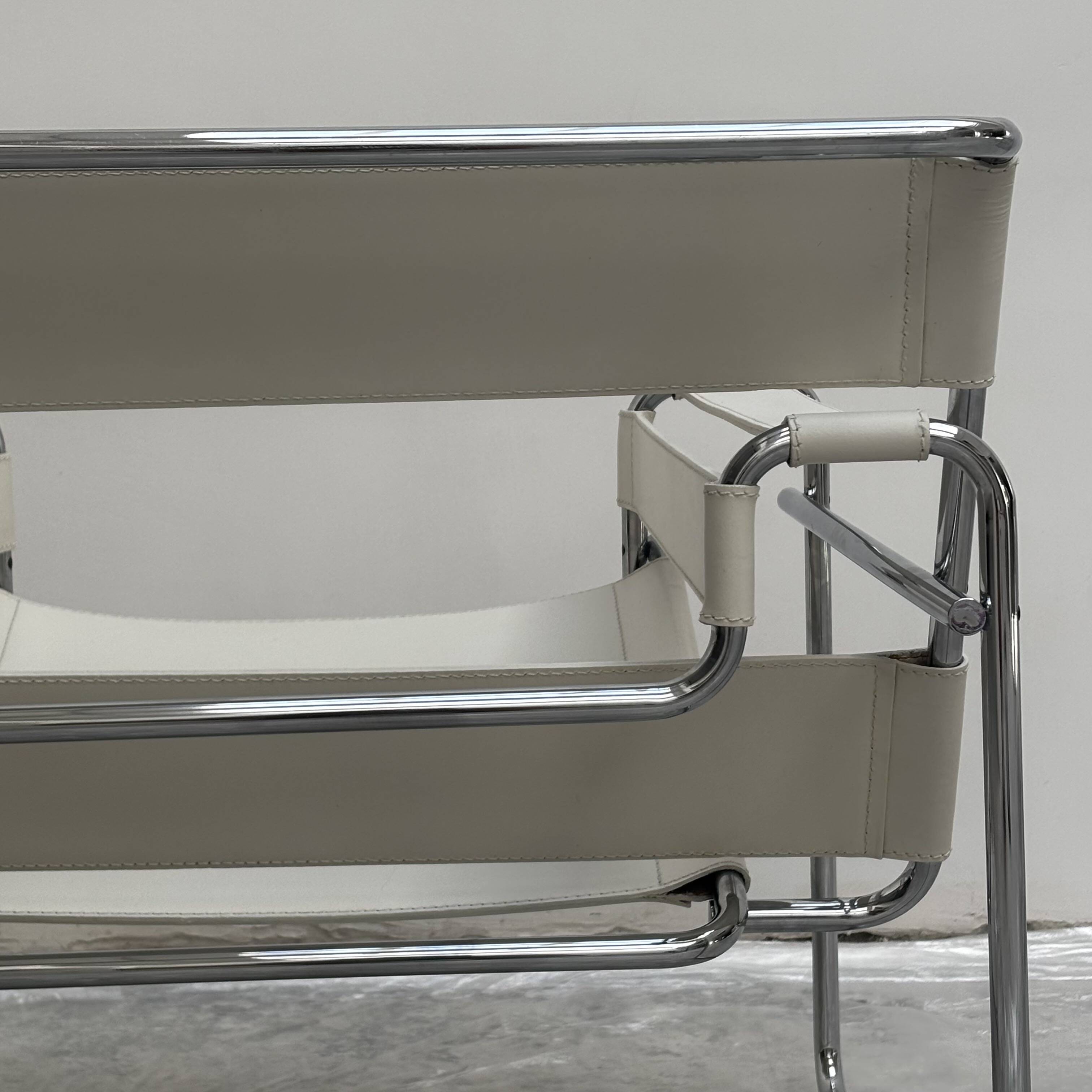 "Wassily" armchair by Marcel Breuer for Gavina in white leather.